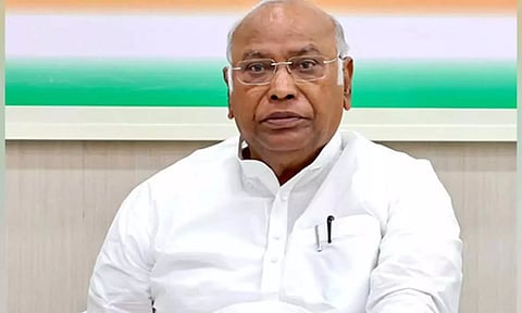 பா.ஜ.க.-வின் பொய்கள் மிகவும் வலிமையானது - கார்கே