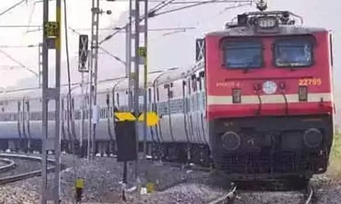 3-வது நாளாக சோதனை ஓட்டம்: நெல்லை-திருச்செந்தூர் வழித்தடத்தில் சென்னை அதிகாரிகள் குழு இன்று ஆய்வு