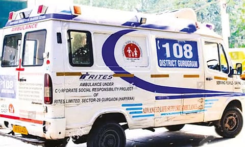 108 ஆம்புலன்ஸ் மூலம் 85,256 பேருக்கு அவசர சிகிச்சை உதவி: கோவைக்கு 2-வது இடம்