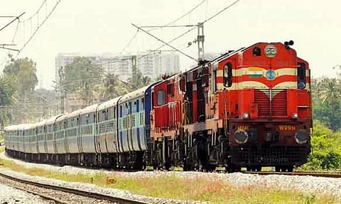 ஸ்ரீவைகுண்டத்தில் நின்று செல்லும் பாலக்காடு எக்ஸ்பிரஸ் - தென்னக ரெயில்வேயின் நன்றிக்கடன்