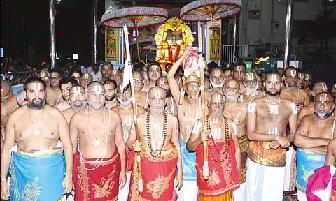 திருப்பதி ஏழுமலையான் கோவிலில் `தண்ணீரமுது' உற்சவம்