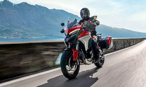 ரூ. 1.5 லட்சம் வரை தள்ளுபடி - டுகாட்டி பைக் வாங்க சூப்பர் சான்ஸ்