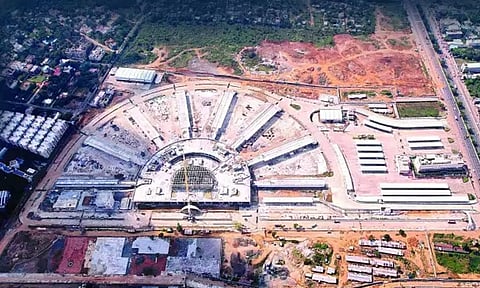 கிளாம்பாக்கத்தில் புதிய ரெயில் நிலையம் அமைக்கும் பணி தொடங்கியது- ஆகஸ்டு மாதத்துக்குள் முடிக்க திட்டம்