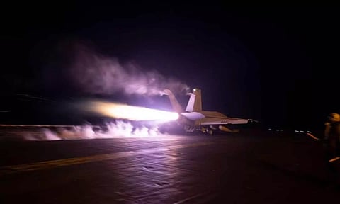 அமெரிக்கா மற்றும் இங்கிலாந்து ராணுவம் இணைந்து ஏமன் மீது தாக்கு