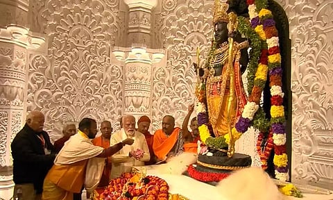 அயோத்தி ராமர் கோவில் கும்பாபிஷேகம்: ஸ்ரீரங்கம் ரங்கநாதரின் பட்டு வஸ்திரம் பூஜிப்பு