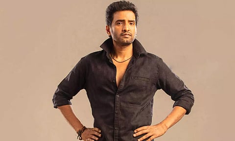 யாரையும் தாக்கி பேசும் எண்ணம் எனக்கு இல்லை- சந்தானம்