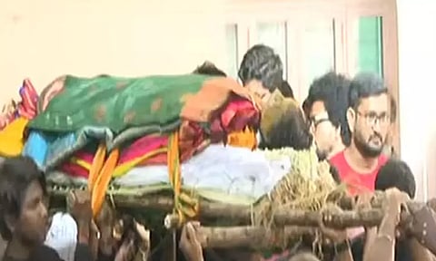 மண்ணில் விடைபெற்ற தேன் குரல் - பவதாரிணி உடல் நல்லடக்கம்