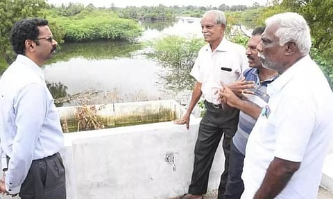 45 நாட்களாக வடியாத வெள்ளநீர்- கலெக்டர் ஆய்வு