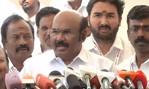 விஜய் என்ன தெய்வப் பிறவியா?- ஜெயக்குமார்