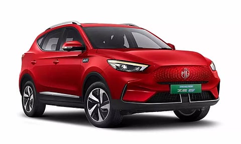 எம்.ஜி. ZS EV புது வெர்ஷன் இந்தியாவில் அறிமுகம் - விலை எவ்வளவு தெரியுமா?