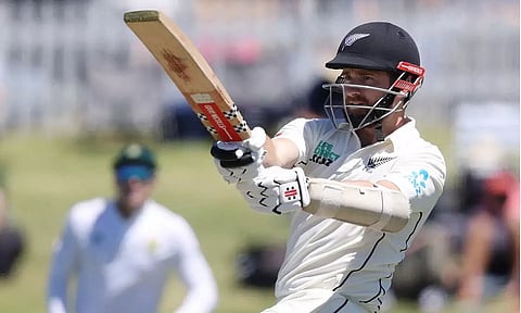 ரச்சின், வில்லியம்சன் அபார சதம்: தென் ஆப்பிரிக்காவுக்கு எதிராக நியூசிலாந்து நிதான ஆட்டம்