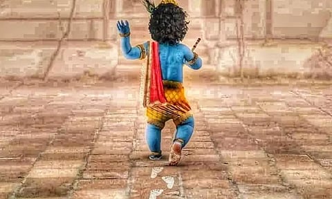 கண்ணன் பாதம் வரையுங்கள்