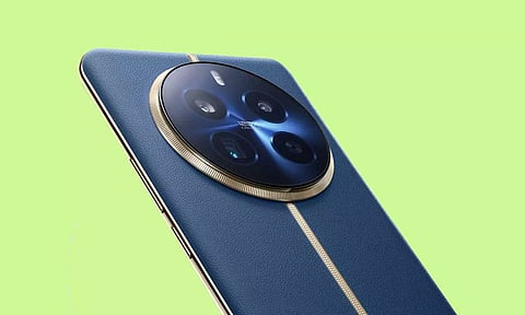 டிரான்ஸ்பேரன்ட் பேக் பேனல் கொண்ட ரியல்மி 12 ப்ரோ பிளஸ் - வெளியீடு எப்போ தெரியுமா?