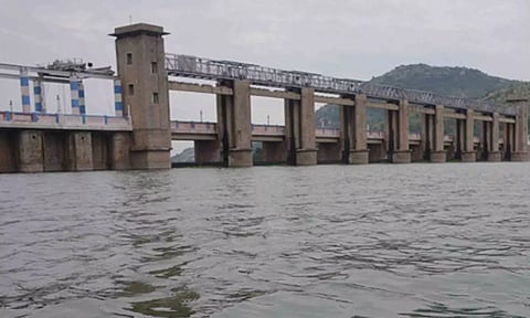 கே.ஆர்.பி. அணையின் நீர்மட்டம் 248 நாட்களுக்கு பிறகு 49.95 அடியாக சரிவு