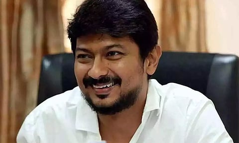 திமுக இளைஞரணி அமைப்பாளர்களுடன் பாராளுமன்ற தொகுதி நிலவரம் பற்றி கருத்து கேட்கிறார்- அமைச்சர்