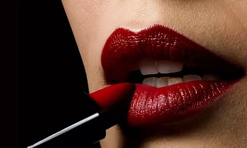 உதடுகளை மென்மையாக்கும் தினசரி பராமரிப்பு முறைகள்