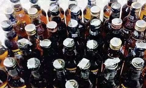 காலாவதி பீர்பாட்டில் விற்பனை: ரூ.75 ஆயிரம் இழப்பீடு வழங்க நுகர்வோர் கோர்ட்டு உத்தரவு