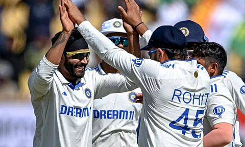 3வது டெஸ்ட் போட்டி- 434 ரன்கள் வித்தியாசத்தில் இங்கிலாந்தை சுருட்டியது இந்தியா