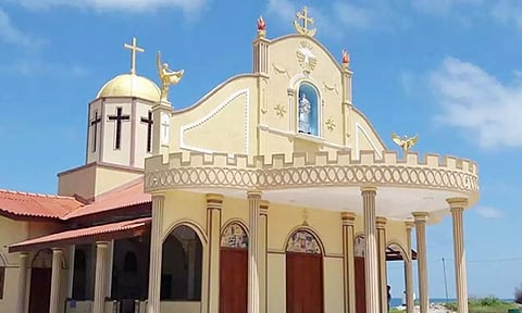 கச்சத்தீவில் அமைந்துள்ள புனித அந்தோணியார் ஆலயத்தை படத்தில் காணலாம்.