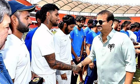 ரஞ்சி கோப்பையை வென்றால் பிஎம்டபிள்யூ கார்: ஐதராபாத் கிரிக்கெட் சங்கம் அறிவிப்பு