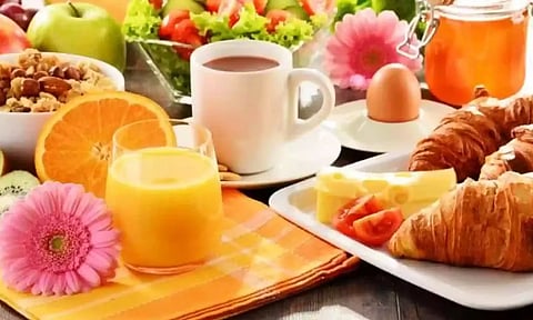 தவறி கூட இந்த உணவுகளை காலை நேரத்தில் சாப்பிடாதீங்க...!