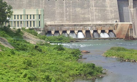 பவானிசாகர் அணையின் நீர்மட்டம் 70 அடியாக சரிந்தது