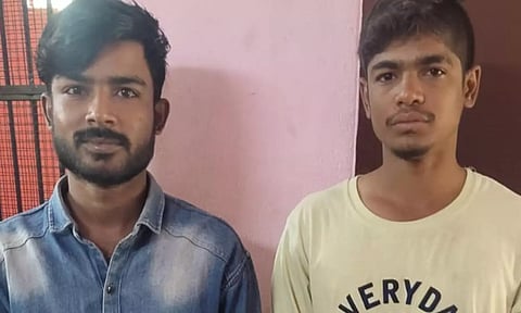 ஊத்தங்கரை அருகே செல்போன் திருடிய 2 பேர் கைது
