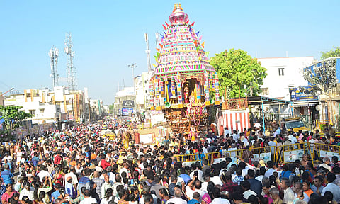 கோவையில் கோனியம்மன் கோவில் தேரோட்டம்