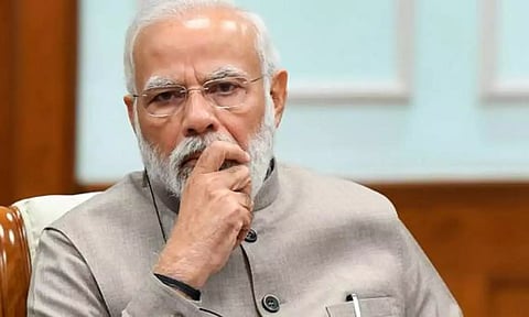 பாலாற்றின் குறுக்கே தடுப்பணை கட்டுவதை பிரதமர் மோடி தடுத்து நிறுத்த வேண்டும்