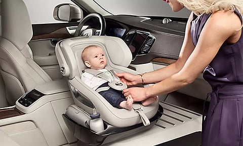 பச்சிளம் குழந்தைகளும், கார் இருக்கைகளும்...!