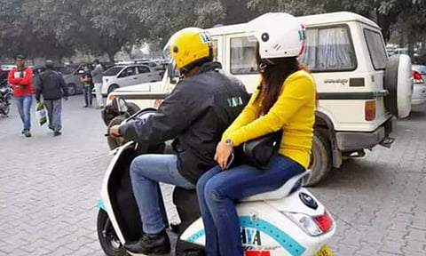 பைக் டாக்சி சேவைக்கு தடை: பெண்களுக்கு பாதுகாப்பு இல்லை என அரசு உத்தரவு