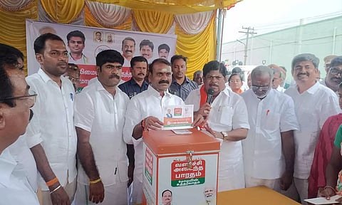 வலிமையான பாரதம், வளர்ச்சி அடைந்த பாரதம் கருத்துகேட்பு முகாம்- எல்.முருகன் பார்வையிட்டார்