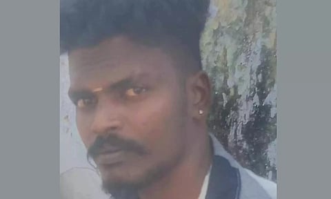 ஆரல்வாய்மொழி போலீஸ் நிலையத்தில் வாலிபர் தற்கொலை முயற்சி