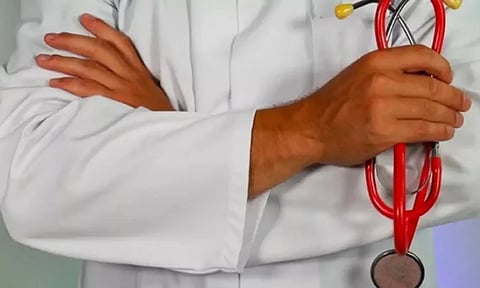 டாக்டர்களுக்கு பரிசுகள் தரக்கூடாது: மருந்து நிறுவனங்களுக்கு மத்திய அரசு உத்தரவு