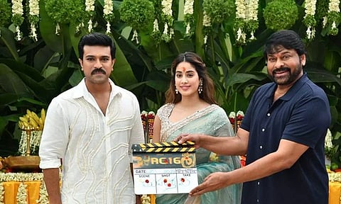 ராம் சரண் - ஜான்வி கபூர் நடிக்கும் புதிய படத்தின் பூஜை வீடியோ வெளியீடு