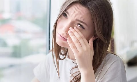 கண் சோர்வு, கண் சுருக்கம் நீங்க எளிமையான டிப்ஸ்....