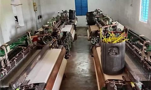 தேர்தல் வாக்குறுதியில் கோரிக்கைகள் இடம்பெறாததால் விசைத்தறியாளர்கள் ஏமாற்றம்