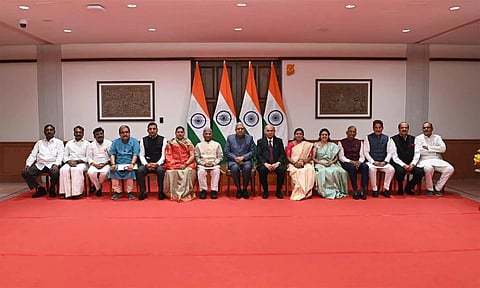 மாநிலங்களவை எம்.பி.யாக பதவி ஏற்றார் எல். முருகன்