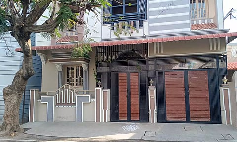 வருமானவரித்துறை சோதனை நடந்த வீடு.