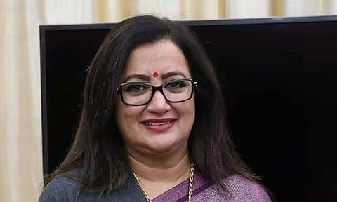 மாண்டியா தொகுதி சுயேச்சை எம்.பி. நடிகை சுமலதா பா.ஜனதாவில் இணைந்தார்