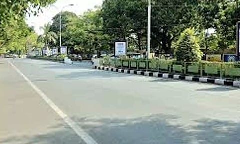 அனல்காற்றால் வெறிச்சோடிய சாலைகள்: 105.1 டிகிரி கொளுத்திய வெயில்