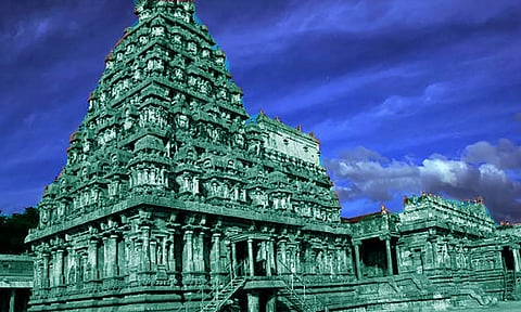 சோழ பாண்டிய மன்னர்களின் கொடையை விளக்கும் 156 கல்வெட்டுகள்