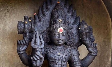 யோகங்களை வழங்கும் யோக பைரவர்