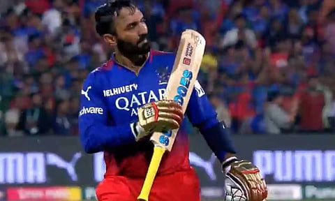 போராடிய தினேஷ் கார்த்திக்: 25 ரன்னில் ஆர்சிபி-யை வீழ்த்தியது சன்ரைசர்ஸ்