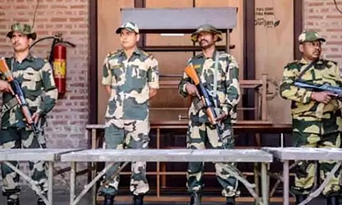 நாளை ராணுவம் அணிவகுப்பு: லாட்ஜுகளில் தங்கியுள்ள வெளிமாவட்ட பிரமுகர்களை வெளியேற்ற நடவடிக்கை