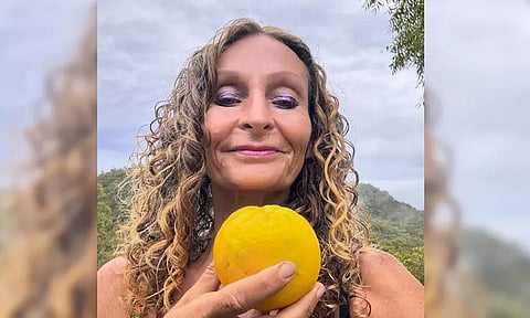 40 நாட்களாக ஆரஞ்சு பழச்சாறு மட்டும் குடித்த பெண்