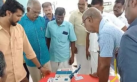 தஞ்சை, நாகை தொகுதி மையங்களில் எந்திரங்கள் பழுது: தாமதமாக தொடங்கிய வாக்குப்பதிவு