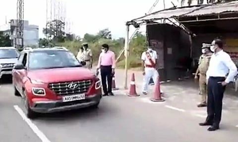 தமிழக-கேரள எல்லையில் 2 இடங்களில் கண்காணிப்பு குழு சோதனை நீட்டிப்பு