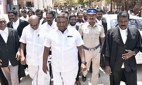 போக்குவரத்து துறை அமைச்சர் சிவசங்கர் கடலூர் கோர்ட்டில் ஆஜர்: விசாரணை ஜூன் 6-ந் தேதிக்கு ஒத்திவைப்பு