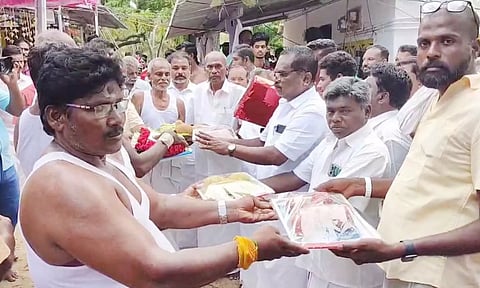 மும்மதத்தினர் கலந்து கொண்ட கோவில் கும்பாபிஷேகம்- தங்கச்சிமடத்தில் நெகிழ்ச்சி சம்பவம்